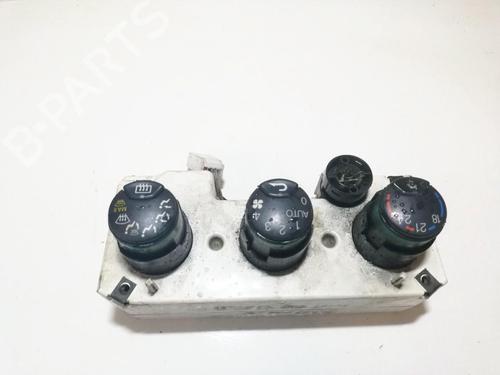 Used Climate control Climate control 35715375 35715375