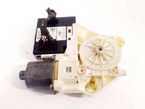 Used Right rear window motor Right rear window motor FORD FOCUS II (DA_, HCP, DP) 1.6 TDCi (109 hp) 39544566 39544566