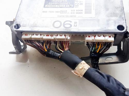 Engine control unit (ECU) TOYOTA YARIS (_P1_) 1.0 (SCP10_, SCP10R) | BP33526518M57 - Image 2