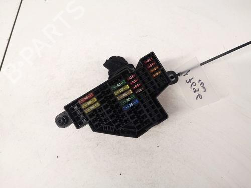 Used Fuse box Fuse box VW GOLF V (1K1) 1.9 TDI (90 hp) 32897970 32897970