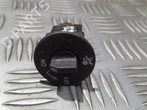 Used Switch Switch RENAULT SCÉNIC II (JM0/1_) 1.9 dCi (JM0G, JM12, JM1G, JM2C) (120 hp) 33501462 33501462