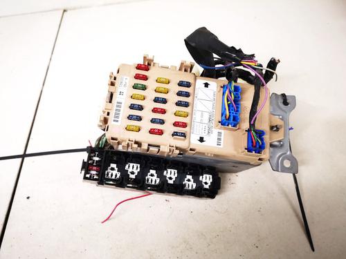 Used Fuse box SUBARU IMPREZA Saloon (GD) 2.0 i AWD (GD9) (125 hp) 33086713