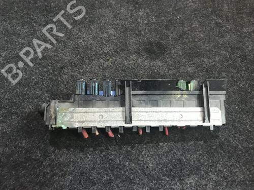 Used Fuse box Fuse box MAZDA PREMACY (CP) 2.0 TD (101 hp) 33485749 33485749