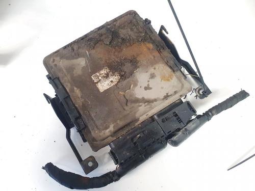 Used Engine control unit (ECU) Engine control unit (ECU) VW PASSAT B6 (3C2) 2.0 TDI (140 hp) 32896366 32896366