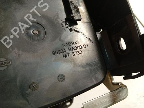 Armrest / Center console NISSAN PRIMERA Hatchback (P12) 1.9 dCi | BP34861112I20 - Image 4