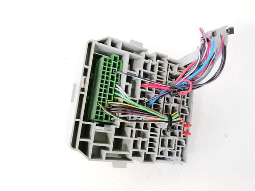 Used Fuse box Fuse box OPEL MERIVA A MPV (X03) 1.6 16V (E75) (100 hp) 32952042 32952042