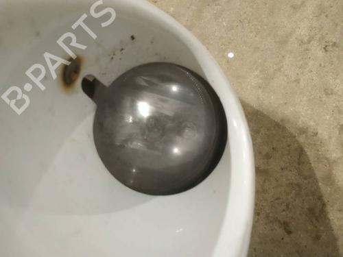 Used Left front fog light Left front fog light 39253233 39253233