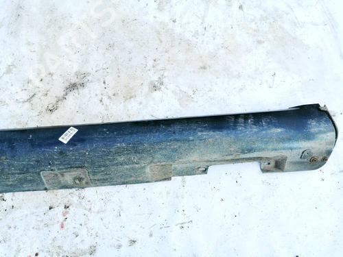 Høyre side kjol Høyre side kjol TOYOTA COROLLA Verso (ZER_, ZZE12_, R1_) 2.2 D-4D (AUR10_, AUR10R) (136 hp) 35003430 35003430