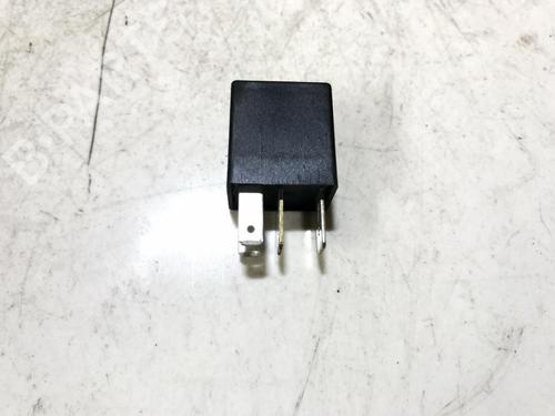 Used Electronic sensor Electronic sensor OPEL ZAFIRA A MPV (T98) 2.0 DI 16V (F75) (82 hp) 33520847 33520847