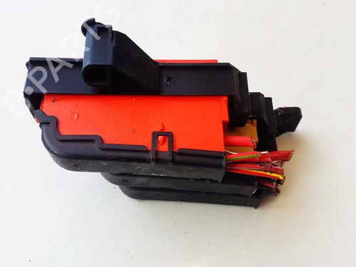 Fuse box AUDI A5 (8T3) 2.0 TDI | BP33063723E1 - Image 2