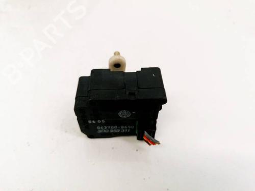 Used Electronic module Electronic module VW PHAETON (3D1, 3D2, 3D3, 3D4, 3D6, 3D7, 3D8, 3D9) 3.2 V6 (241 hp) 32919588 32919588