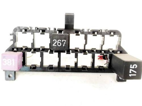 fuse-box-vw-passat-b5-variant-3b5-1997-1998-1999-2000-2001-32958285 main image