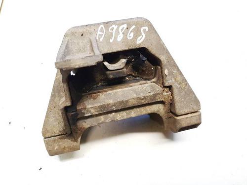 Used Engine mount Engine mount OPEL VECTRA C (Z02) 1.9 CDTI (F69) (150 hp) 32618579 32618579