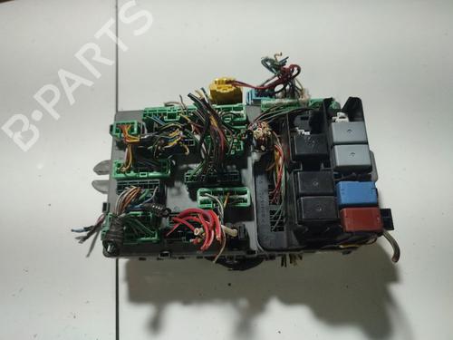 Used Fuse box Fuse box HONDA JAZZ II (GD_, GE3, GE2) 1.4 iDSI (GE3, GD1) (83 hp) 32563271 32563271