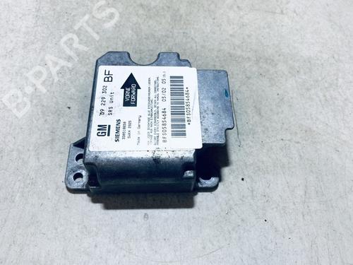 ecu-airbags-opel-astra-g-hatchback-t98-1998-1999-2000-2001-2002-2003-2004-2005-2006-2007-2008-2009-33101603 main image