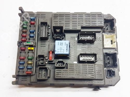 Used Fuse box Fuse box FIAT ULYSSE (179_) 2.2 JTD (128 hp) 33100923 33100923