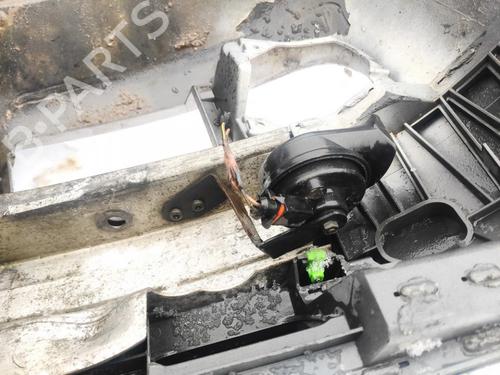 horn-audi-a6-c5-4b2-4b4-1997-1998-1999-2000-2001-2002-2003-2004-2005-35541131 main image
