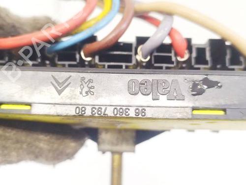 Fuse box CITROËN C4 I (LC_) 1.6 HDi | BP32625258E1 - Image 3