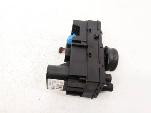Switch OPEL ASTRA H (A04) 1.7 CDTI (L48) | BP35247231I30 - Image 2