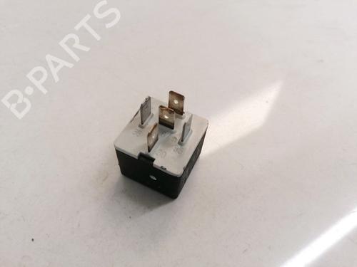 Electronic sensor OPEL ZAFIRA A MPV (T98) 2.0 DI 16V (F75) | BP33089858M84 - Image 2