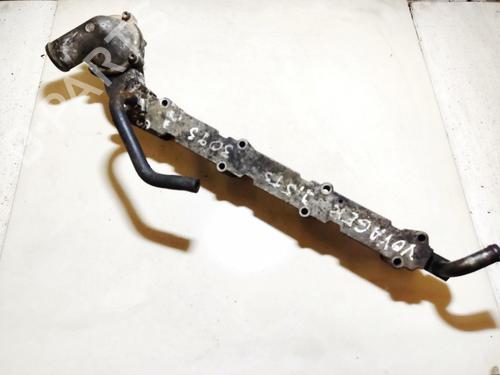 Used Thermostat housing Thermostat housing CHRYSLER VOYAGER / GRAND VOYAGER III (GS_, NS_) 2.5 TD (116 hp) 35560281 35560281