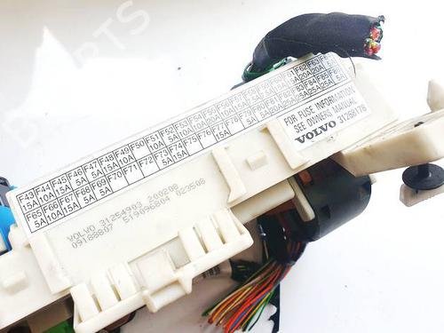 Fuse box VOLVO V50 (545) 1.6 D | BP32568143E1 - Image 3