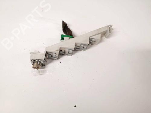 Used Lamp holder Lamp holder VOLVO V50 (545) 2.0 D (136 hp) 35316518 35316518