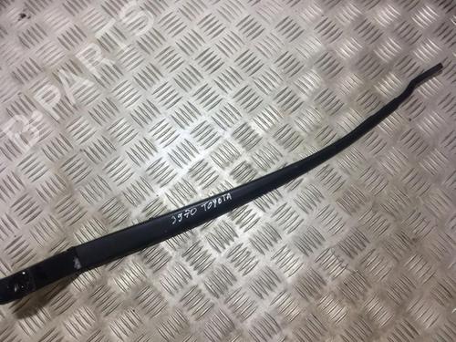 front-windshield-wiper-arm-toyota-auris-_e15_-2006-2007-2008-2009-2010-2011-2012-2013-33495510 main image