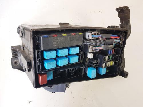 Used Fuse box LEXUS IS II (_E2_) 220d (ALE20) (177 hp) 33096422