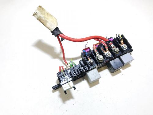 Used Fuse box Fuse box VW GOLF IV (1J1) 1.6 (100 hp) 33074034 33074034