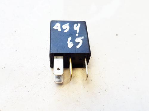 Used Electronic sensor Electronic sensor OPEL ASTRA G Hatchback (T98) 2.0 DI (F08, F48) (82 hp) 33106527 33106527