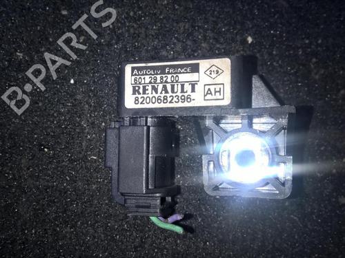 Used Electronic module Electronic module RENAULT MEGANE II (BM0/1_, CM0/1_) 1.5 dCi (BM1F, CM1F) (86 hp) 33530822 33530822
