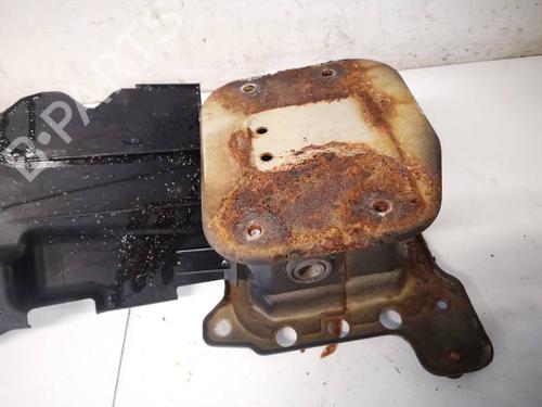 Frontfangerbrakett Frontfangerbrakett CHEVROLET CAPTIVA (C100, C140) 2.0 D (150 hp) 35341739 35341739