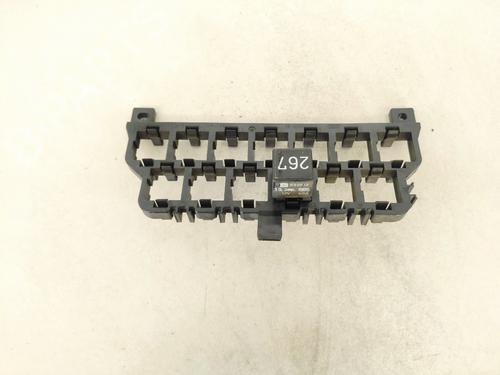 Used Fuse box Fuse box AUDI A4 B5 (8D2) 1.8 (125 hp) 33079987 33079987
