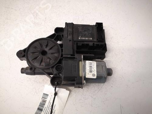 Used Right front window motor Right front window motor 37084490 37084490