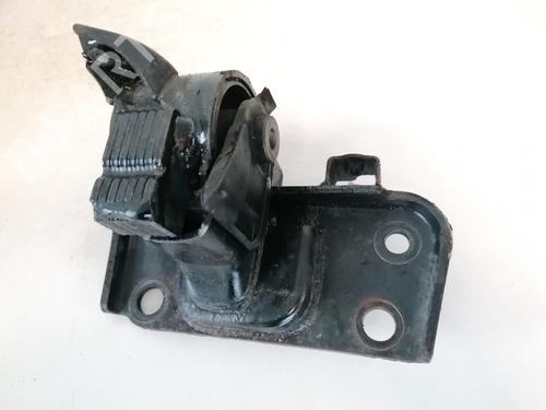 Used Engine mount Engine mount TOYOTA VERSO (_R2_) 2.0 D-4D (AUR20_, AUR20R) (126 hp) 33087066 33087066