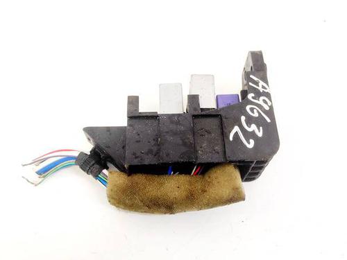 fuse-box-toyota-auris-_e15_-2006-2007-2008-2009-2010-2011-2012-2013-32964070 main image