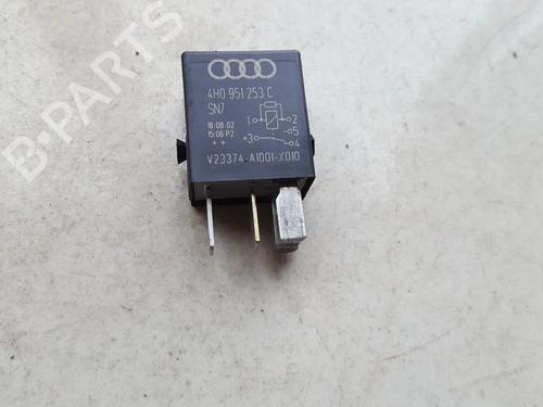 other-skoda-karoq-nu7-nd7-2017-33516616 main image