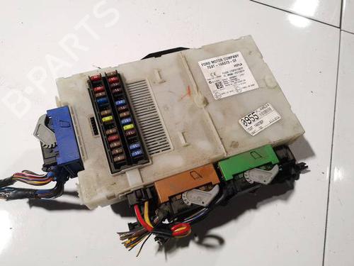 Used Fuse box Fuse box FORD MONDEO IV (BA7) 2.0 TDCi (115 hp) 32550293 32550293