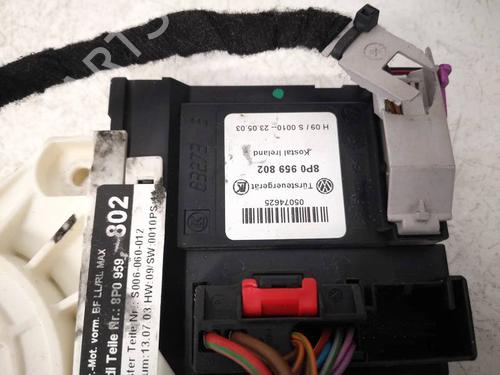 Right front window motor AUDI A3 (8P1) 2.0 FSI | BP38790944E20 - Image 2