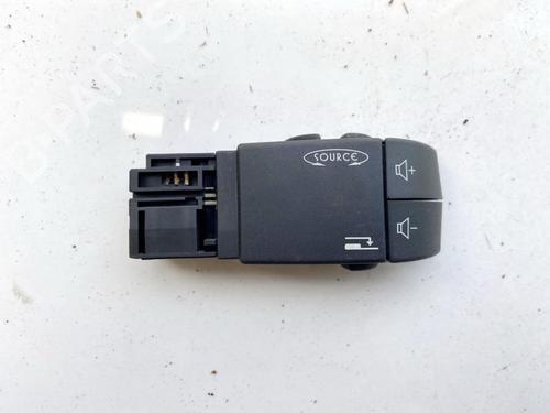 Used Steering wheel controls Steering wheel controls 35493898 35493898