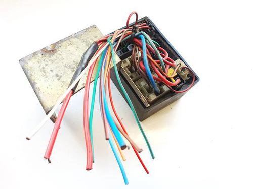 Fuse box VW POLO (6N2) 1.9 D | BP32585963E1