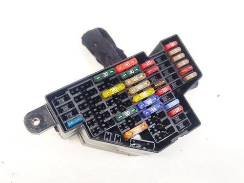 Used Fuse box Fuse box 32622065 32622065