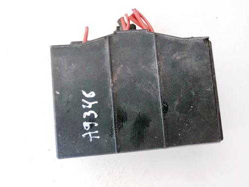 Used Fuse box Fuse box OPEL MERIVA A MPV (X03) 1.6 16V (E75) (100 hp) 32952023 32952023