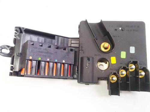 Used Fuse box Fuse box MERCEDES-BENZ CLS (C219) CLS 320 CDI (219.322) (224 hp) 32620412 32620412