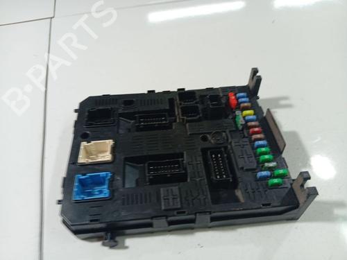 Used Fuse box Fuse box 36907162 36907162
