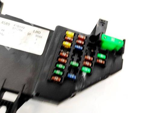Fuse box OPEL SIGNUM Hatchback (Z03) 2.2 DTI (F48) | BP32942950E1 - Image 3
