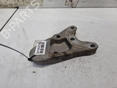 Used Engine mount Engine mount VW POLO IV (9N_, 9A_) 1.2 12V (64 hp) 32568556 32568556