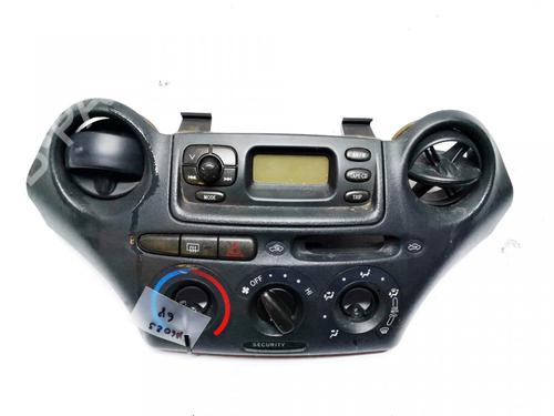 Used Climate control Climate control TOYOTA YARIS (_P1_) 1.0 (SCP10_, SCP10R) (68 hp) 35883328 35883328