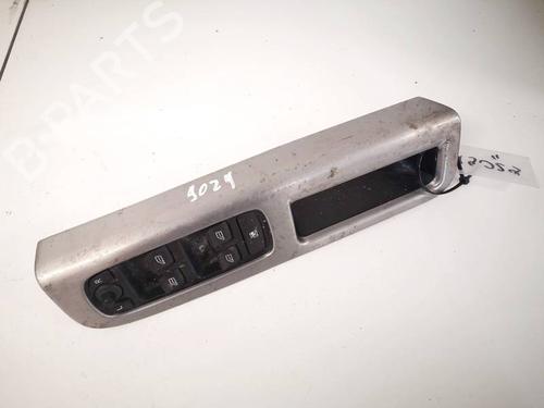 Used Switch Switch VOLVO V50 (545) 1.6 D (110 hp) 32941642 32941642